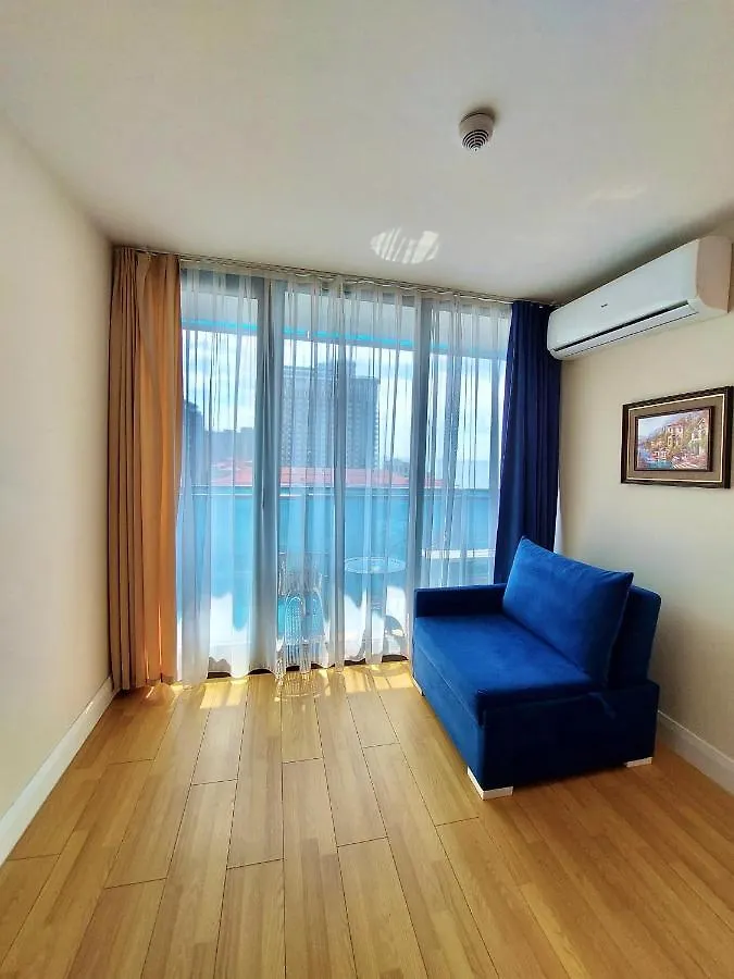 Apartments On The First Line Batumi